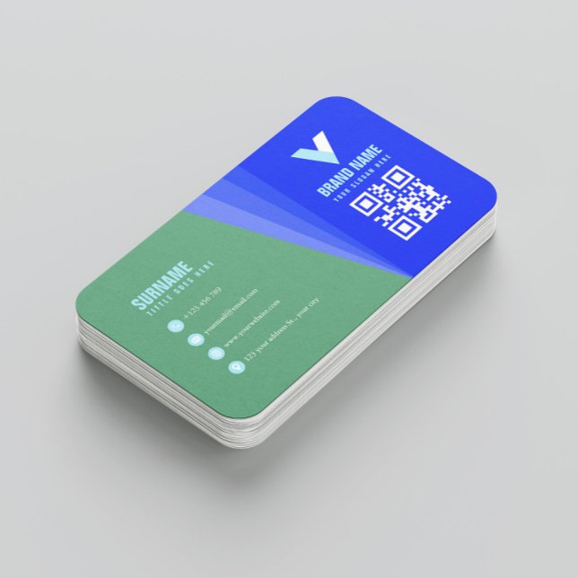 Simple Modern  Business Card (Creator Uploaded)