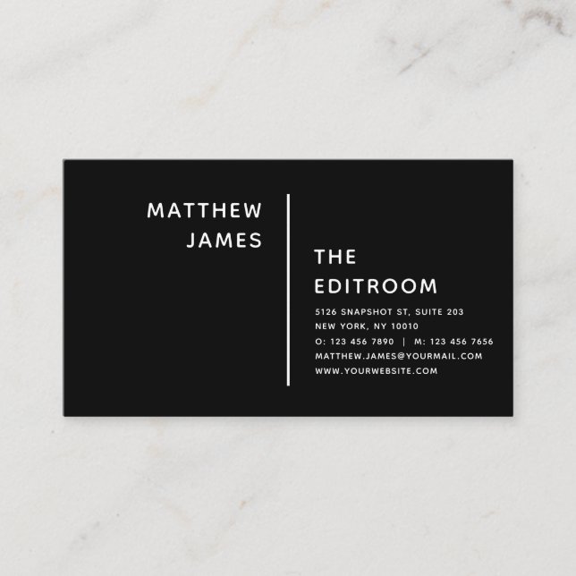 Simple Modern Minimalist Black And White Business Card (Front)