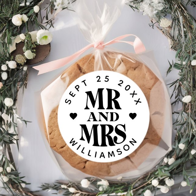 Simple Mr Mrs Name Date Wedding Heart Favour Classic Round Sticker (Creator Uploaded)