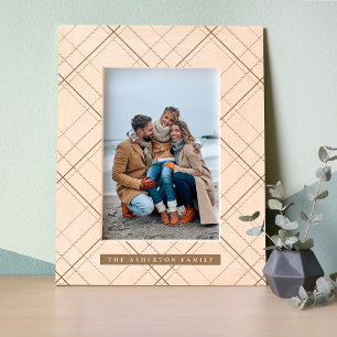 Simple plaid pattern family name etched frames