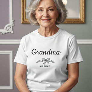 Simple Script Bow Grandma Est. Year White Text T-Shirt