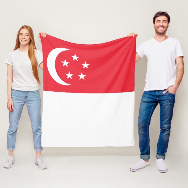 Singapore flag fleece blanket (In Situ)