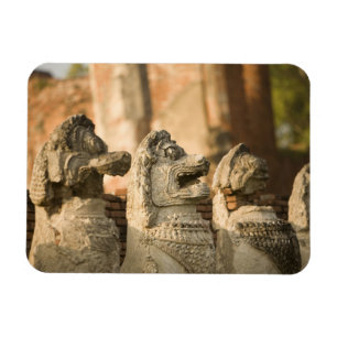 Singhat Wat Thammikarat Magnet