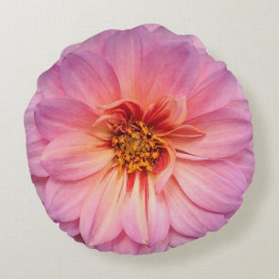Single Pink and Purple Zinnia Flower Round Pillow