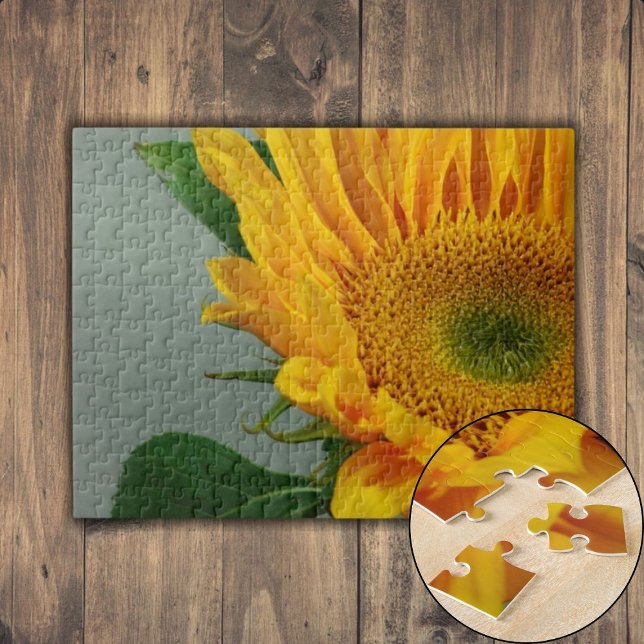 Single Sunflower against Pale Background Jigsaw Puzzle (Single Sunflower against Pale Background Jigsaw Puzzle)