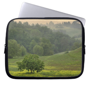 Single tree in agricultural farm field, Tuscany, Laptop Sleeve