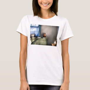 Sink - The jug and the window T-Shirt
