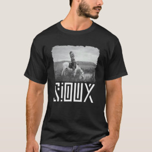 Sioux Indian On Horse Native American Indian Pride T-Shirt