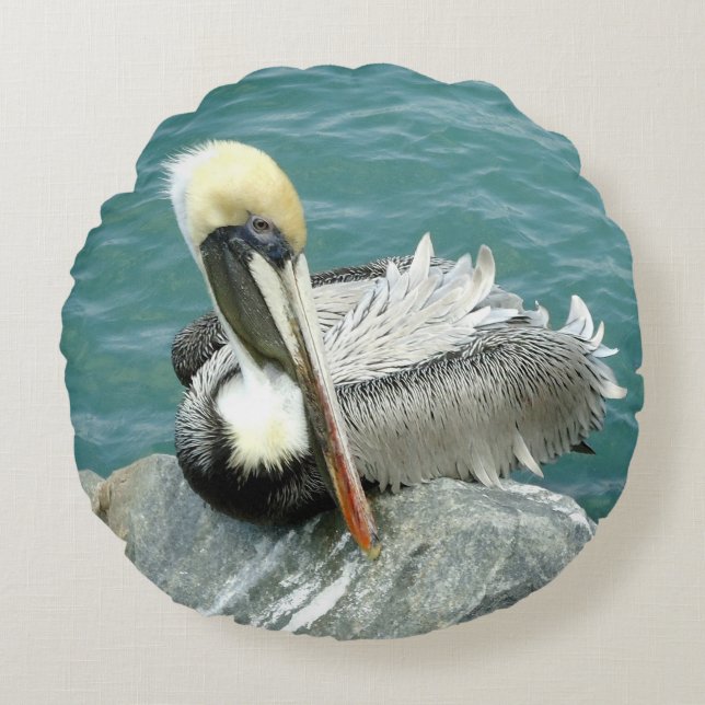 Sitting Pelican Round Cushion (Front)