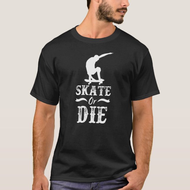 Skate or the skateboard Champion trendy fun motif T-Shirt (Front)