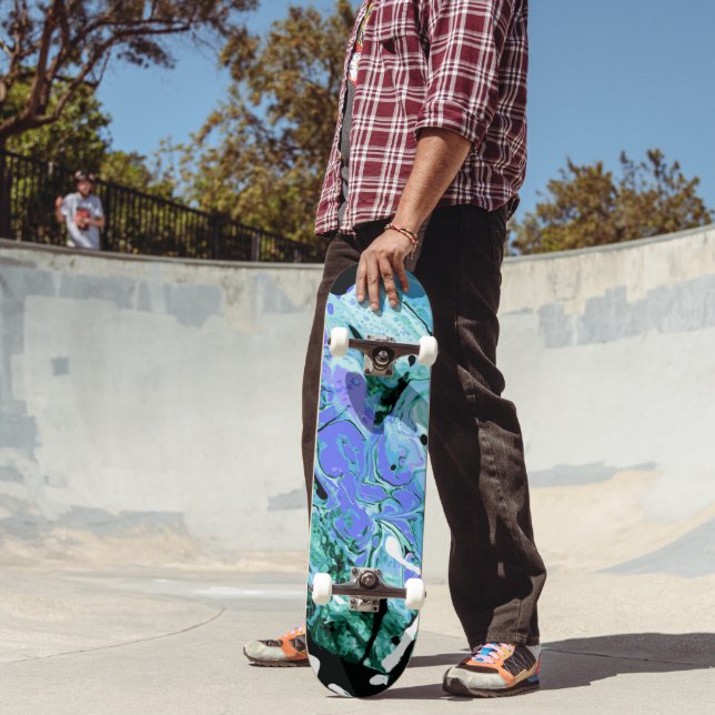 Skateboard (Outdoor 2)