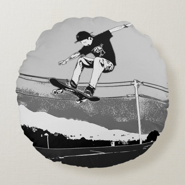 Skateboarder Getting Air - Skateboarder Design Round Cushion (Front)