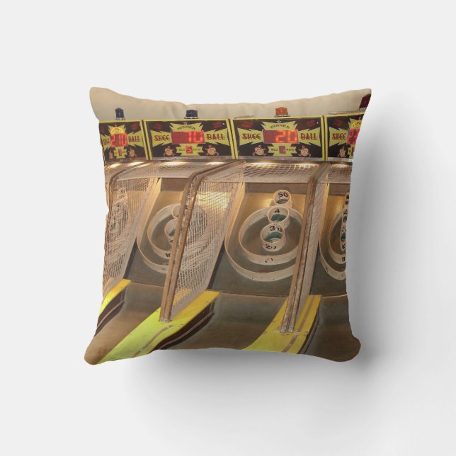 SKEE BALL! CUSHION (Back)