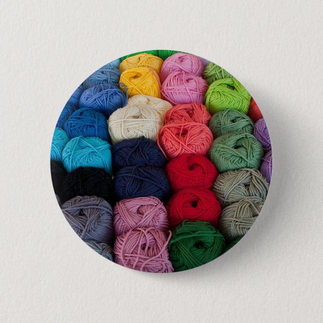 Skeins of yarn 6 cm round badge (Front)