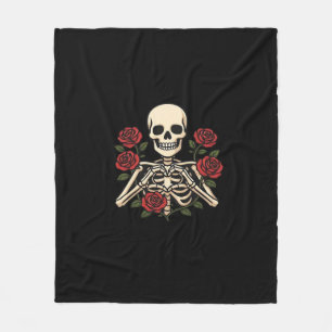 Skeleton Heart Hands With Red Roses – Romantic Got Fleece Blanket
