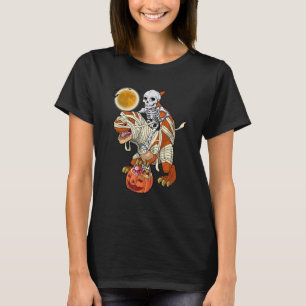 Skeleton Riding Mummy Dinosaur rex Halloween Pump T-Shirt