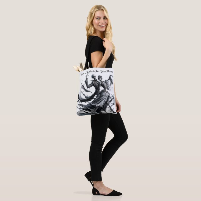 Skeleton  tote bag (On Model)
