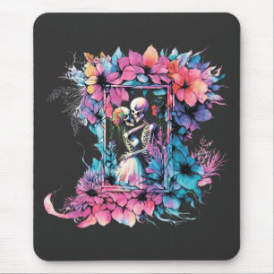Skeletons in love. A bouquet of flowers. Mouse Pad