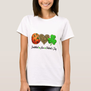 Sketll Love Saint Patrick's Day Shamrock Clover Me T-Shirt