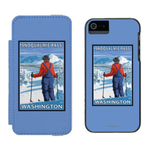 Skier Admiring - Snoqualmie Pass, Washington Incipio Watson™ iPhone 5 Wallet Case
