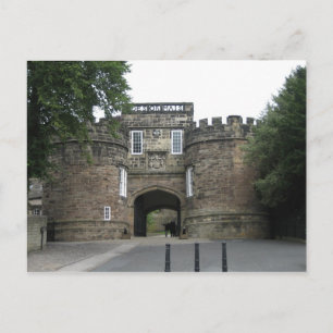 Skipton Castle, Yorkshire Postcard
