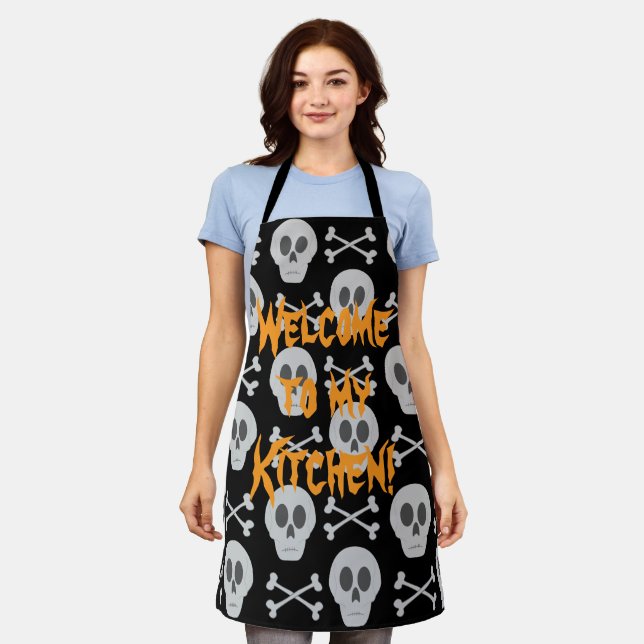 Skull and Crossbones  Apron (Worn)