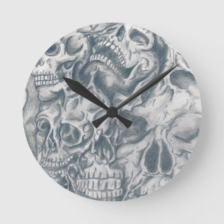 skull college round clock