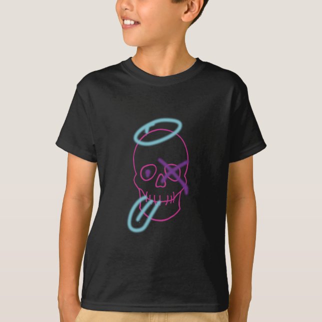 Skull graffiti - Pink, Purple, Blue and Black T-Shirt (Front)