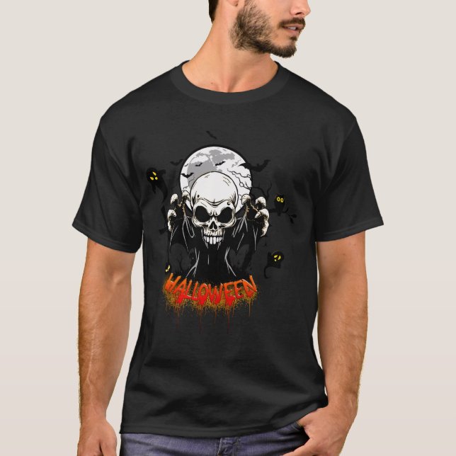 Skull with sharp, menacing teeth T-Shirt (Front)