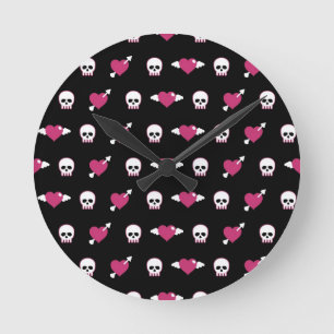 Skulls and hearts round clock