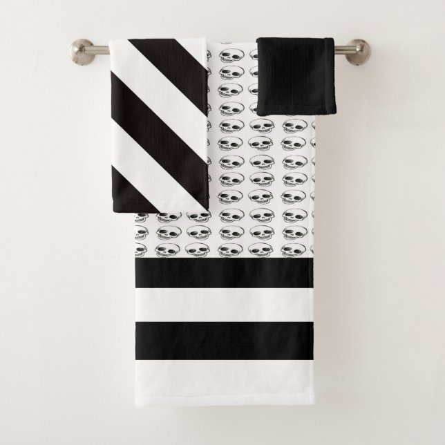Skulls and Stripes Bath Towel Set (Insitu)