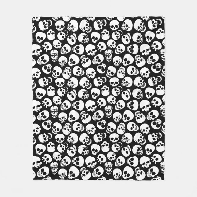 Skulls in Black Background Pattern Fleece Blanket (Front)
