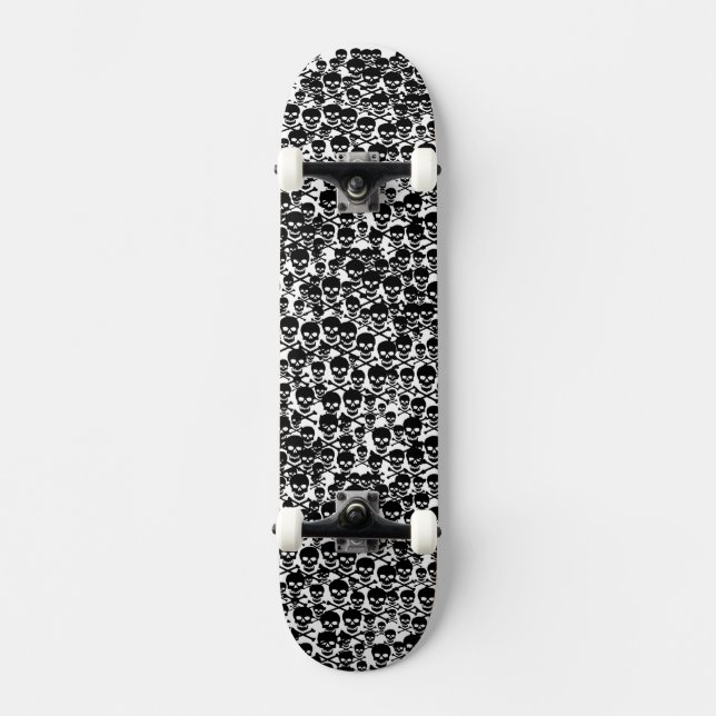 Skulls Skateboard (Front)