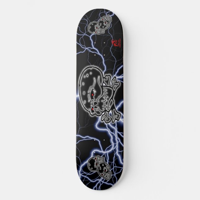 Skullz Skateboard (Front)