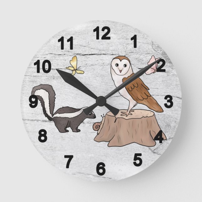 Skunk and Eule Round Clock (Front)