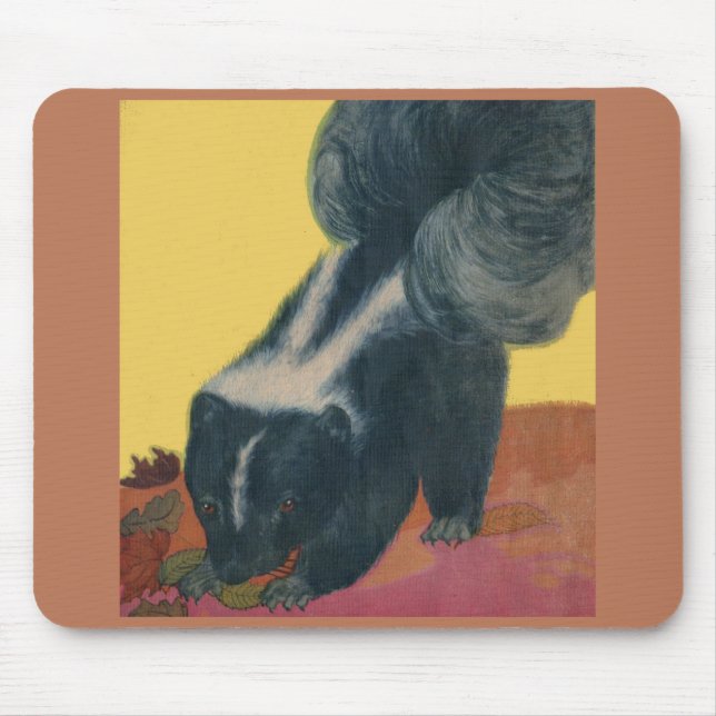 skunk mouse pad (Front)