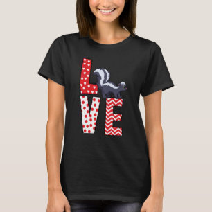 Skunk Valentines Day Love Valentine Cute Hearts T-Shirt