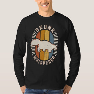 Skunk Whisperer Vintage Classic Retro Animal Love T-Shirt
