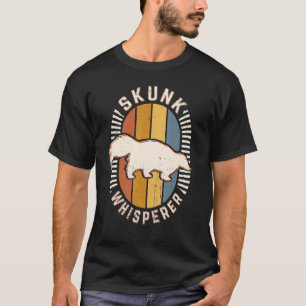 Skunk Whisperer Vintage Classic Retro Animal Love T-Shirt