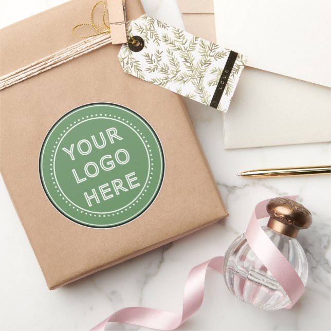 Sleek, contemporary, polished, & customisable. classic round sticker (Gifting)