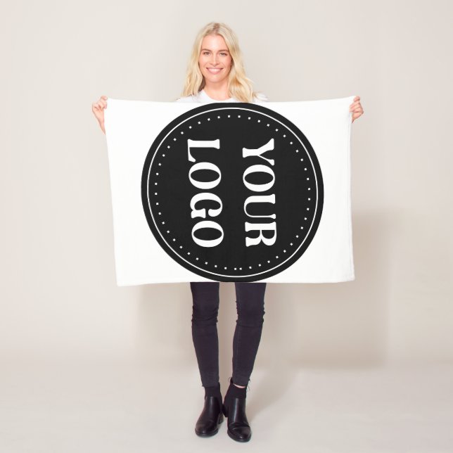 Sleek, contemporary, polished,& customisable fleece blanket (In Situ)