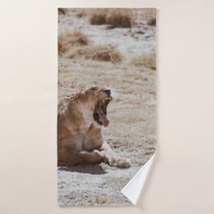 SLEEPY LION BATH TOWEL