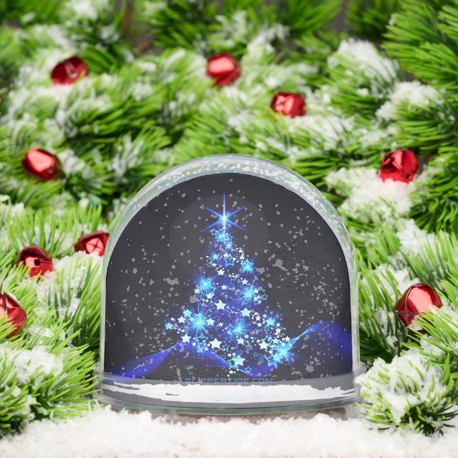 SlipperyJoe's Christmas tree glowing blue stars va Snowglobe (Christmas)