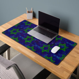 SlipperyJoe's Hanukkah green rows Stars of David c Desk Mat