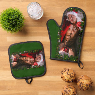 SlipperyJoe's male chest six pack stomach bare tor Oven Mitt & Pot Holder Set