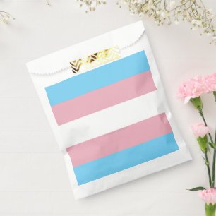SlipperyJoe's transgender pride flag visibility di Favour Bag