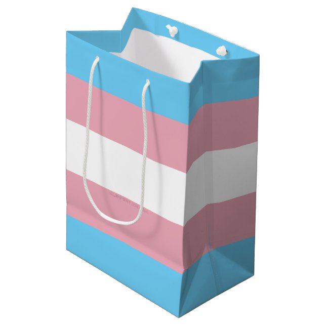 SlipperyJoe's transgender pride flag visibility di Medium Gift Bag (Front Angled)