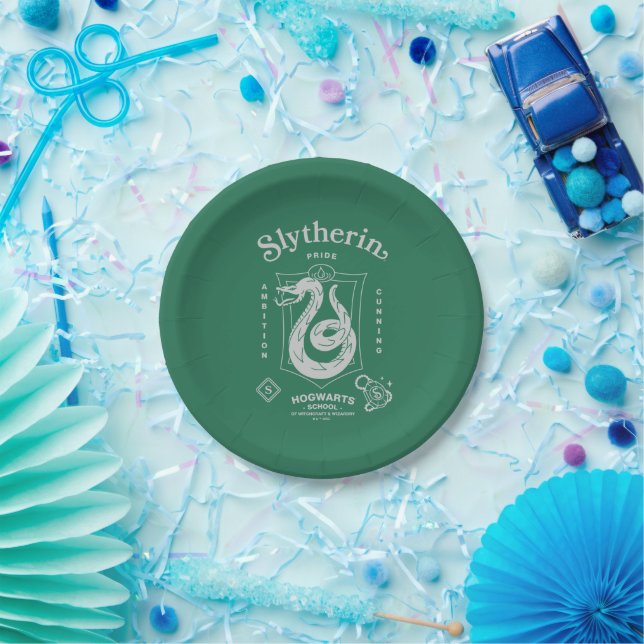 SLYTHERIN™ Pride Ambition Cunning Crest Paper Plate (Party)