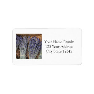 Small bouquets of lavender label
