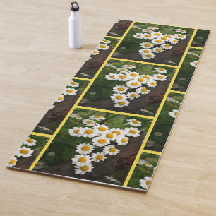 Small Daisy Like Flower Mat